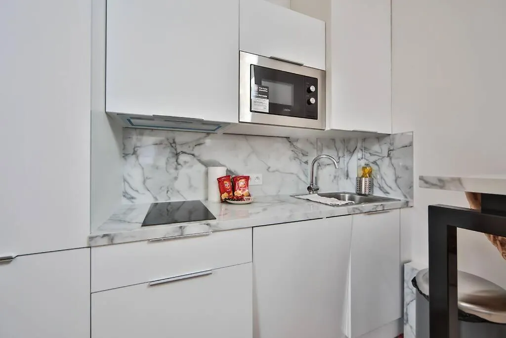 0#Appart 4Pers#1 Bedroom#Paris 15#Commerce#Ac 0*, Paris France