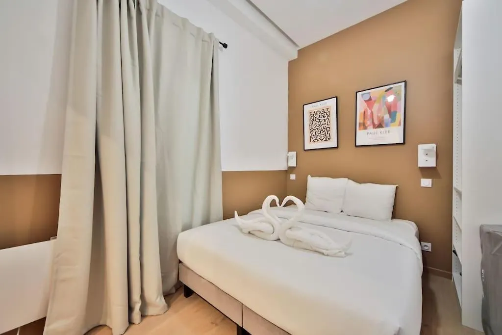 0#Appart 4Pers#1 Bedroom#Paris 15#Commerce#Ac 0*, Paris France